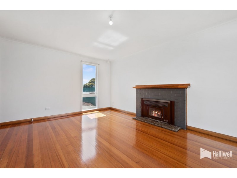 8 Harvil Way, Devonport TAS 7310