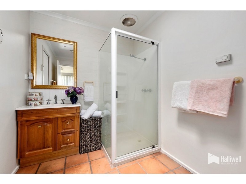 1 Harding Drive, Turners Beach TAS 7315