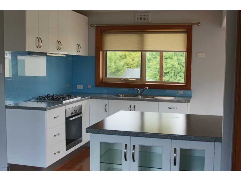 33 Charles Street, Devonport TAS 7310