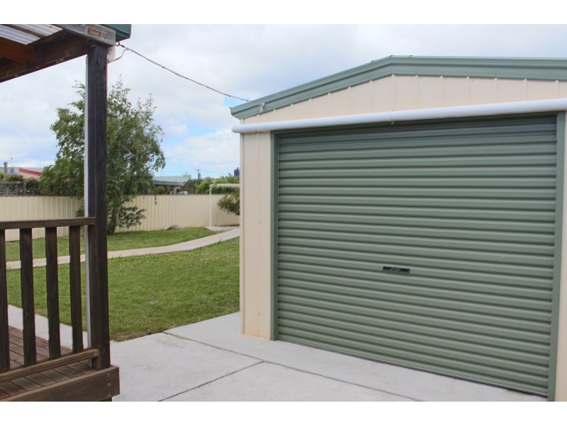 33 Charles Street, Devonport TAS 7310