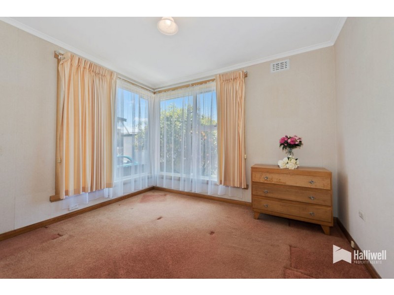 33 Manning Crescent, Devonport TAS 7310
