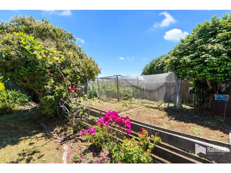 33 Manning Crescent, Devonport TAS 7310