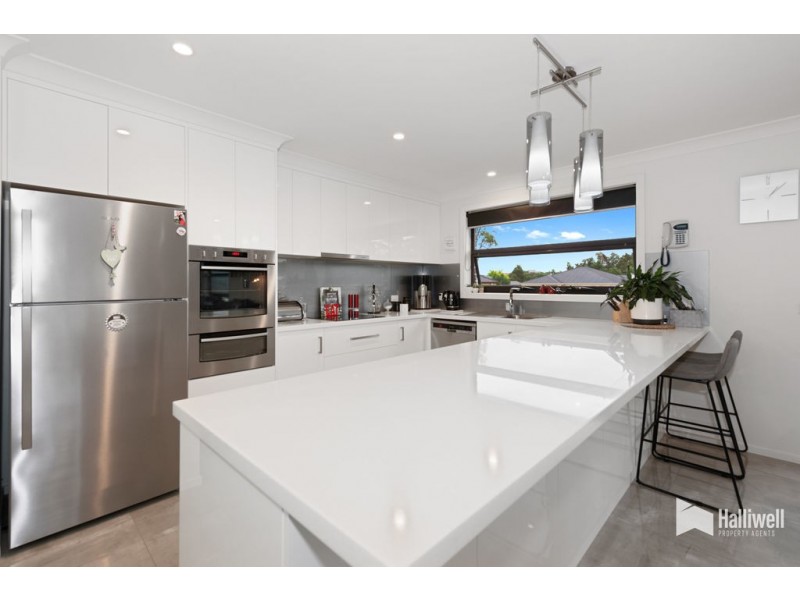 6 The Avenue, Latrobe TAS 7307