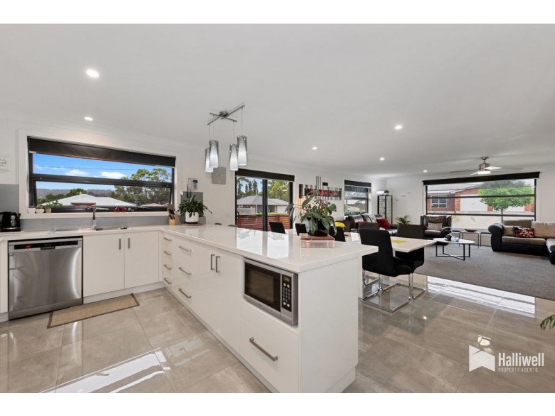6 The Avenue, Latrobe TAS 7307