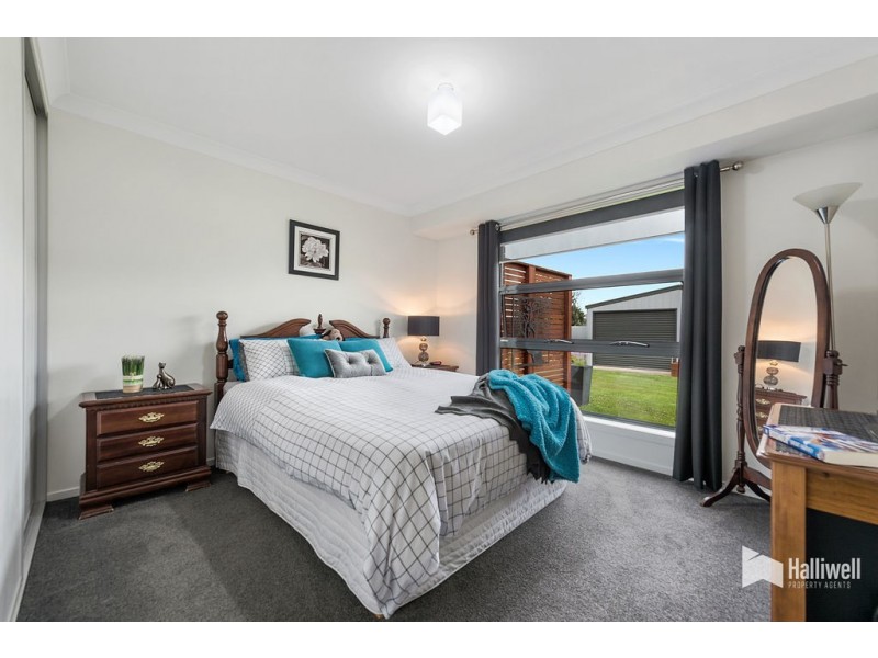 6 The Avenue, Latrobe TAS 7307