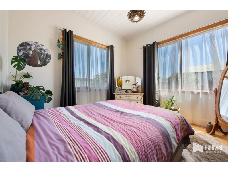 3 Braddon Street, Penguin TAS 7316