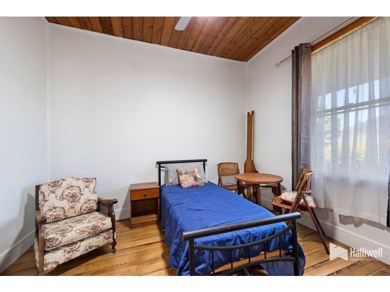 3 Braddon Street, Penguin TAS 7316