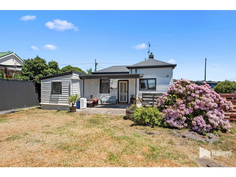 3 Braddon Street, Penguin TAS 7316