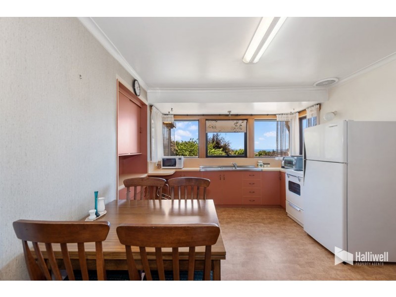 34 South Road, West Ulverstone TAS 7315