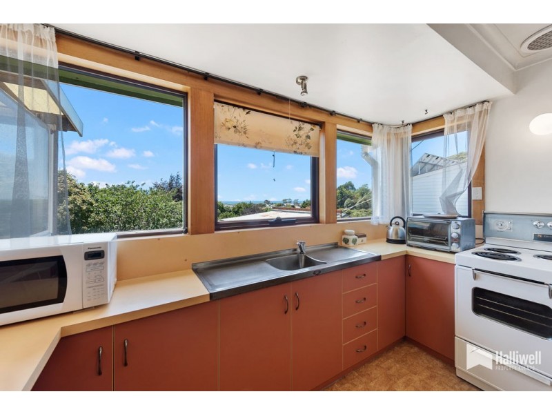 34 South Road, West Ulverstone TAS 7315