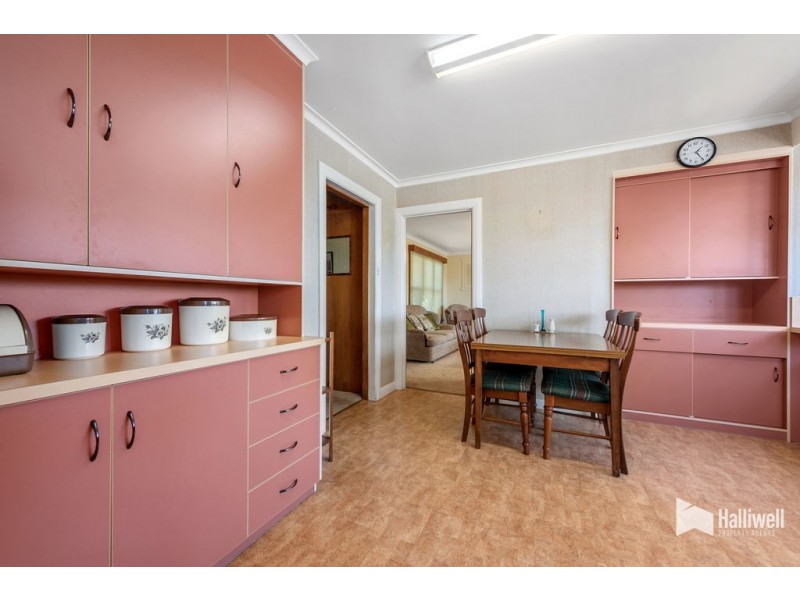 34 South Road, West Ulverstone TAS 7315