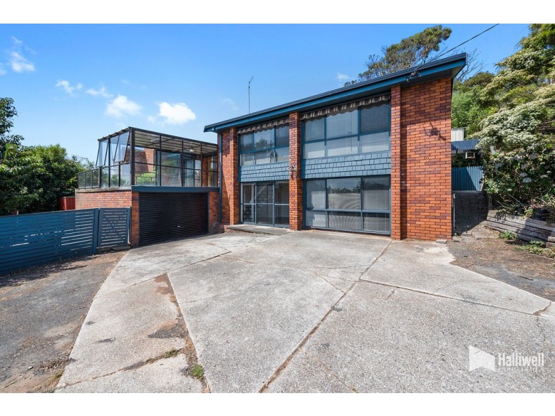 8 Monash Court, Devonport TAS 7310