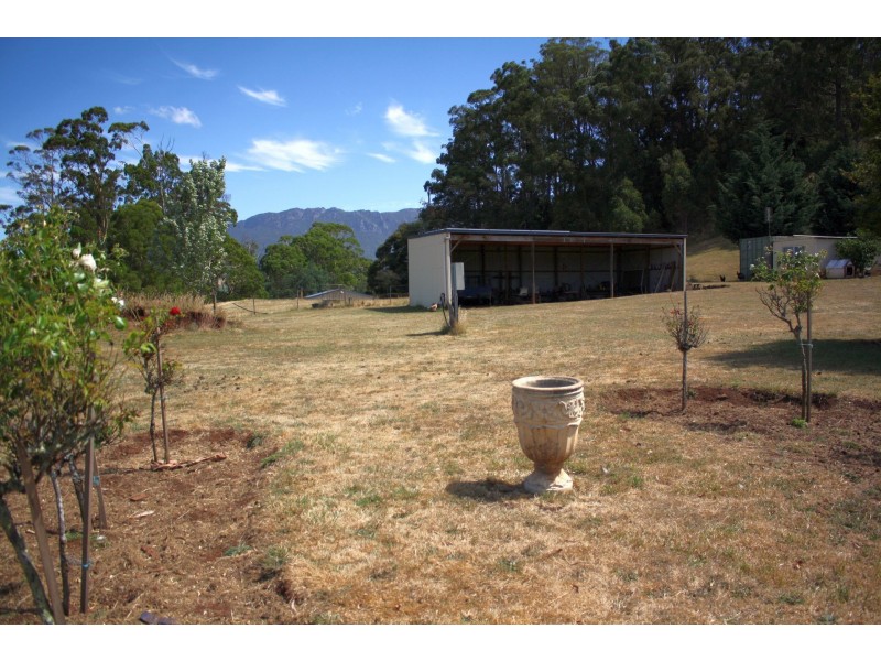 284 Old Paradise Road, Sheffield TAS 7306