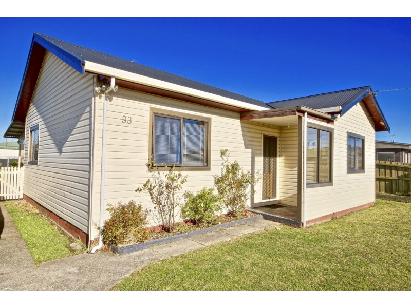 93 George Street, Devonport TAS 7310