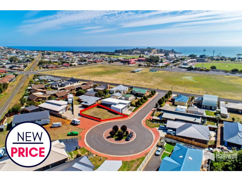 4 Charlotte Gardens, Devonport TAS 7310