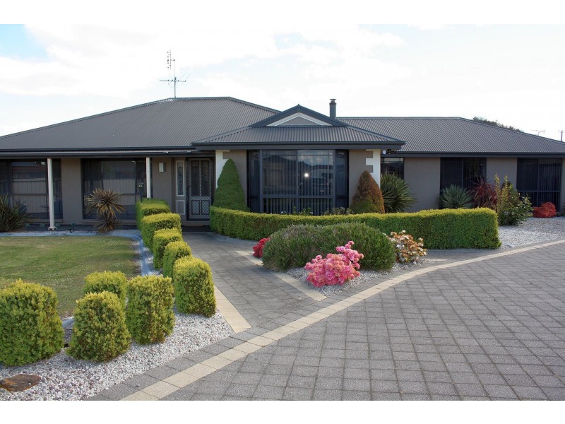 11 Gull Court, Shearwater TAS 7307