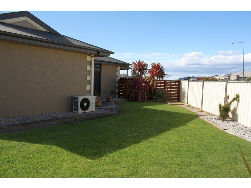 11 Gull Court, Shearwater TAS 7307