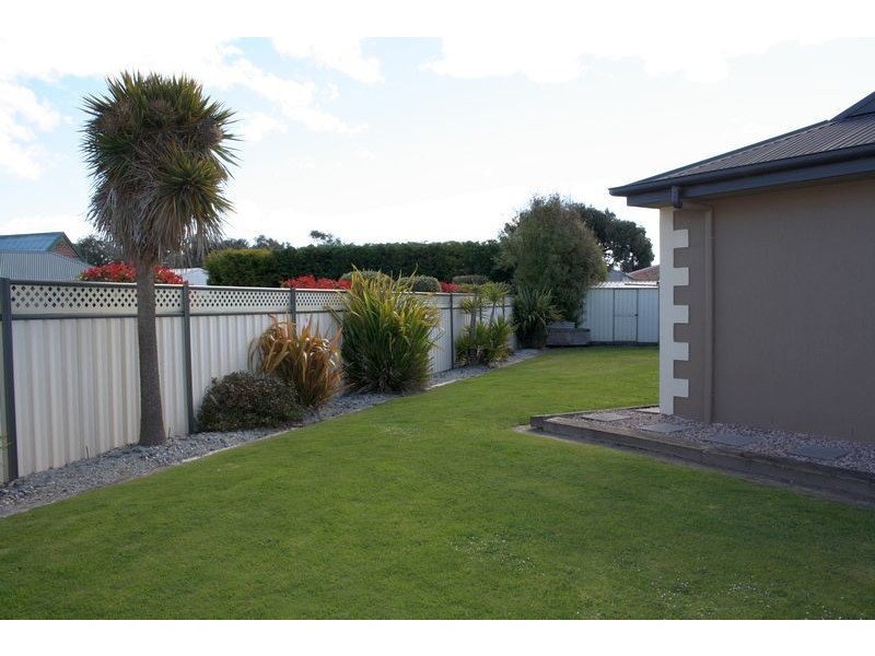 11 Gull Court, Shearwater TAS 7307