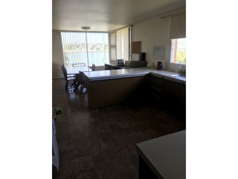 1/12 Victoria Parade, Devonport TAS 7310