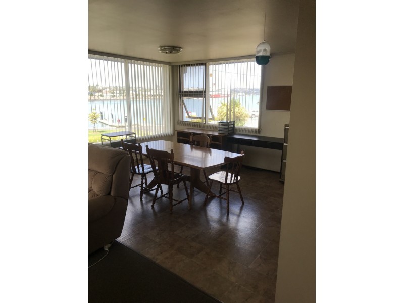 1/12 Victoria Parade, Devonport TAS 7310