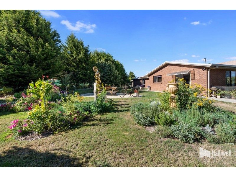 42 Maxwell Drive, Latrobe TAS 7307