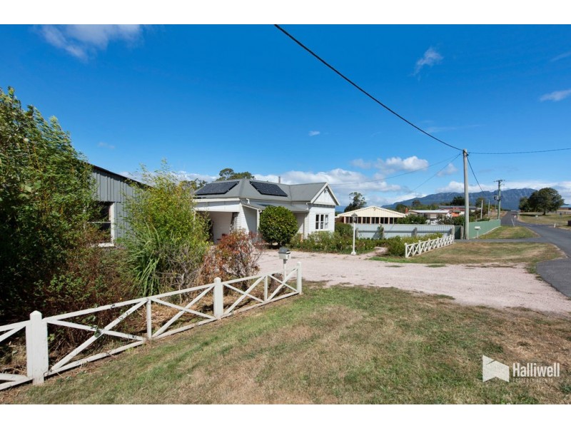 8 Johnson Street, Sheffield TAS 7306