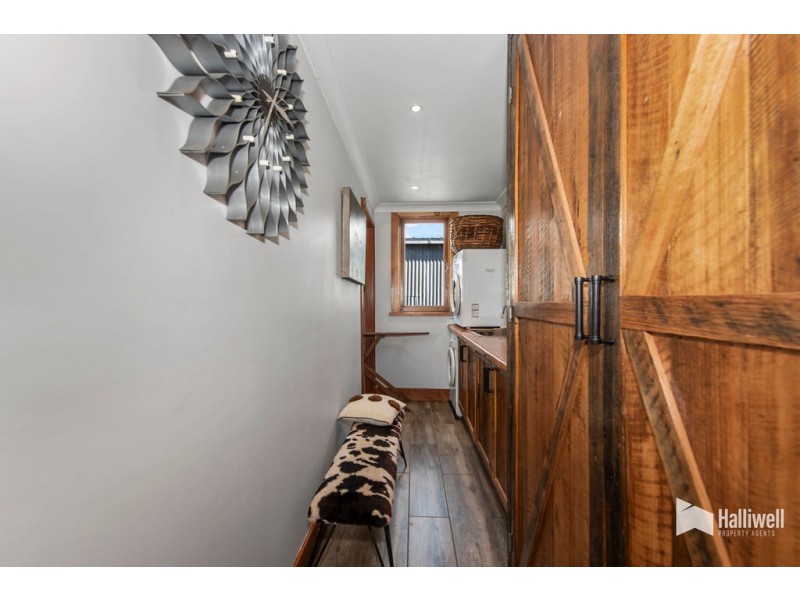 8 Johnson Street, Sheffield TAS 7306