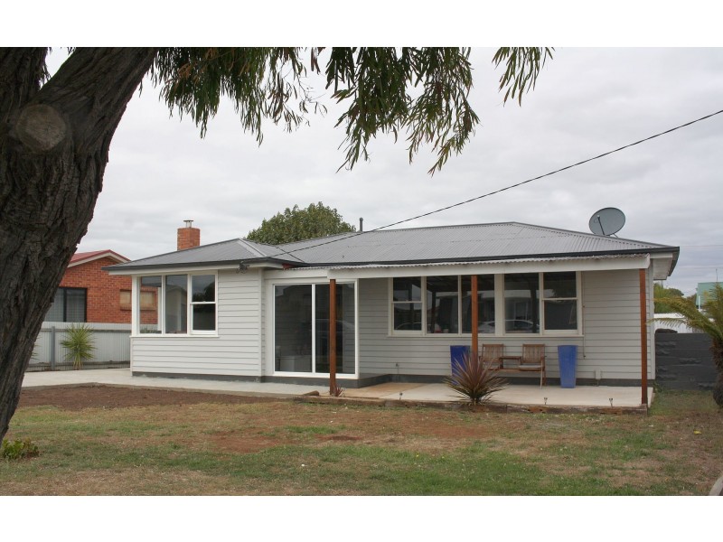 11 Maxfield Court, Devonport TAS 7310