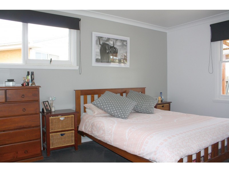 11 Maxfield Court, Devonport TAS 7310