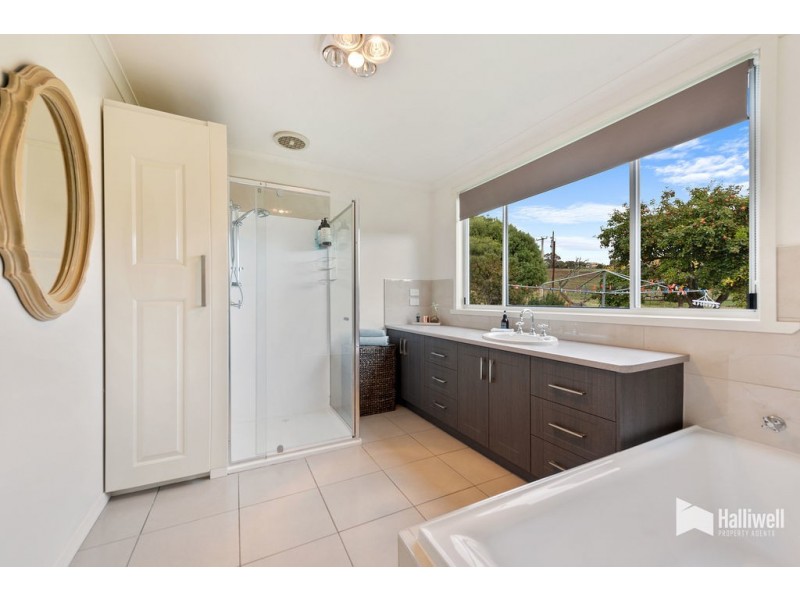 77 Winspears Road, East Devonport TAS 7310