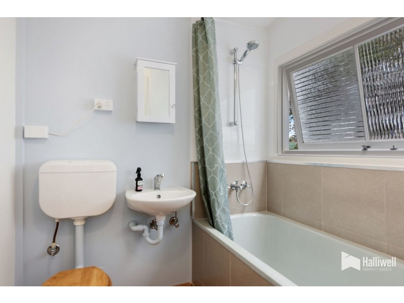 77 Winspears Road, East Devonport TAS 7310