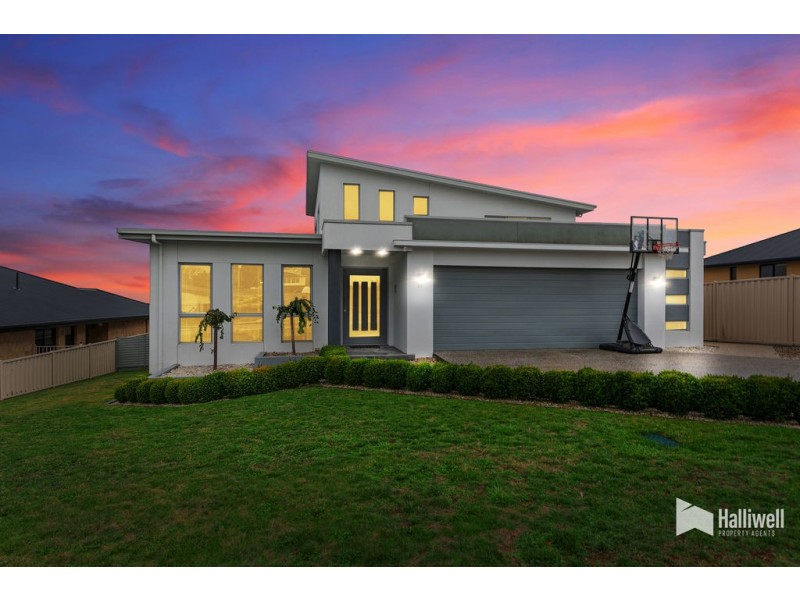 19 Young Street, East Devonport TAS 7310