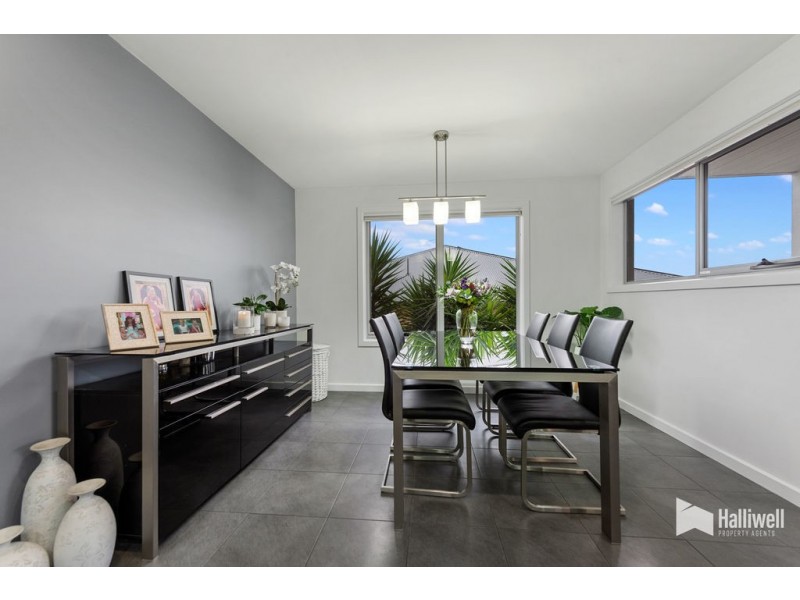 19 Young Street, East Devonport TAS 7310