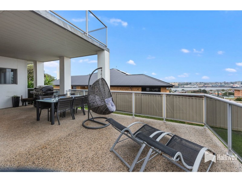19 Young Street, East Devonport TAS 7310