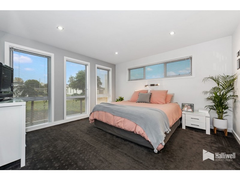 19 Young Street, East Devonport TAS 7310