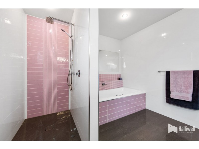 19 Young Street, East Devonport TAS 7310