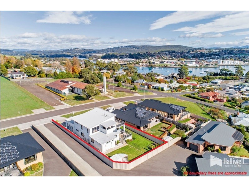 19 Young Street, East Devonport TAS 7310
