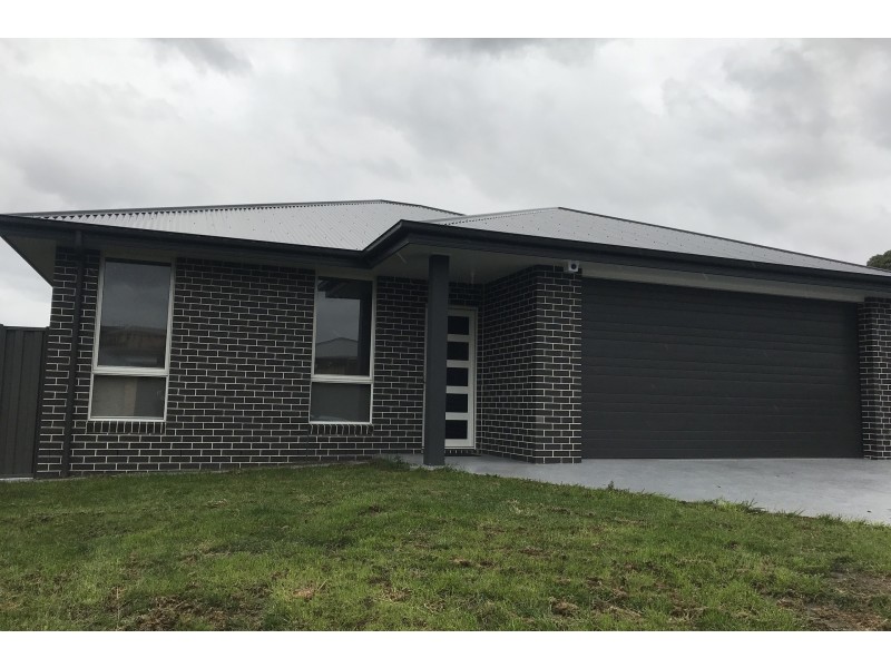 39 Dana Drive, Devonport TAS 7310