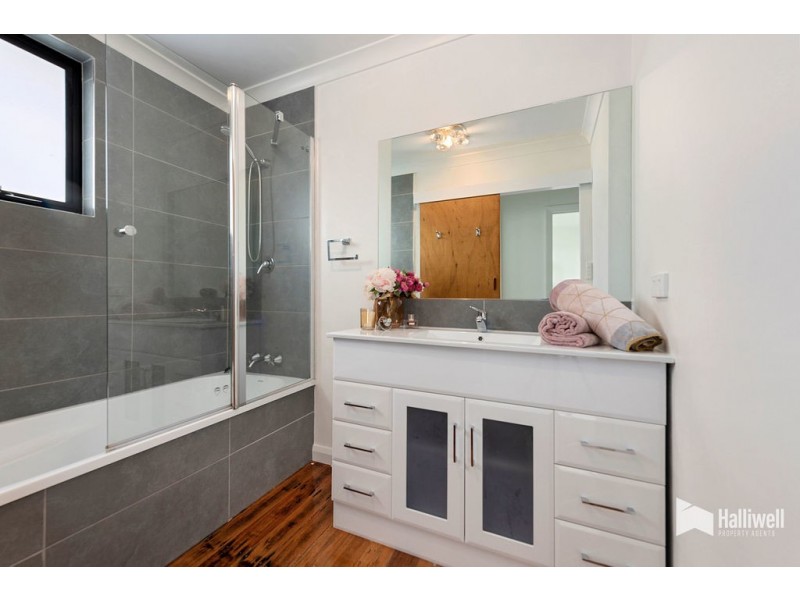 13 Waniora Street, Devonport TAS 7310