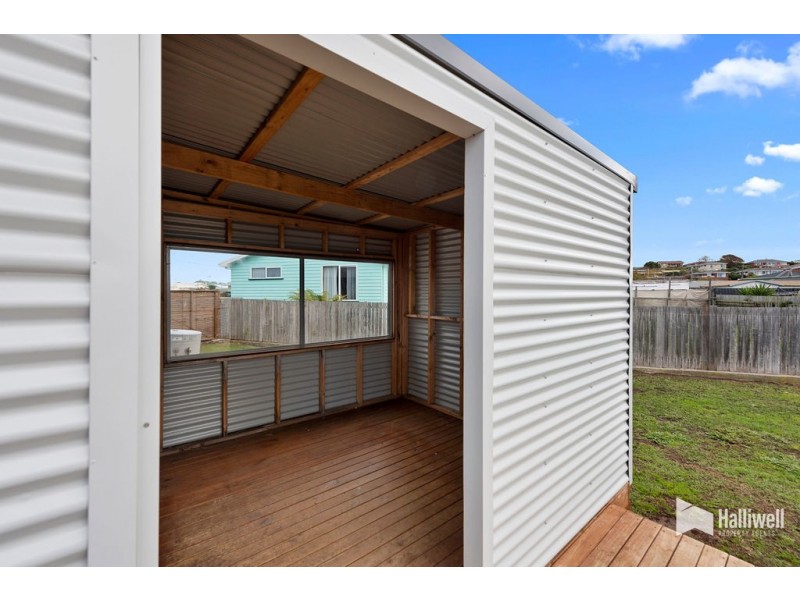 13 Waniora Street, Devonport TAS 7310