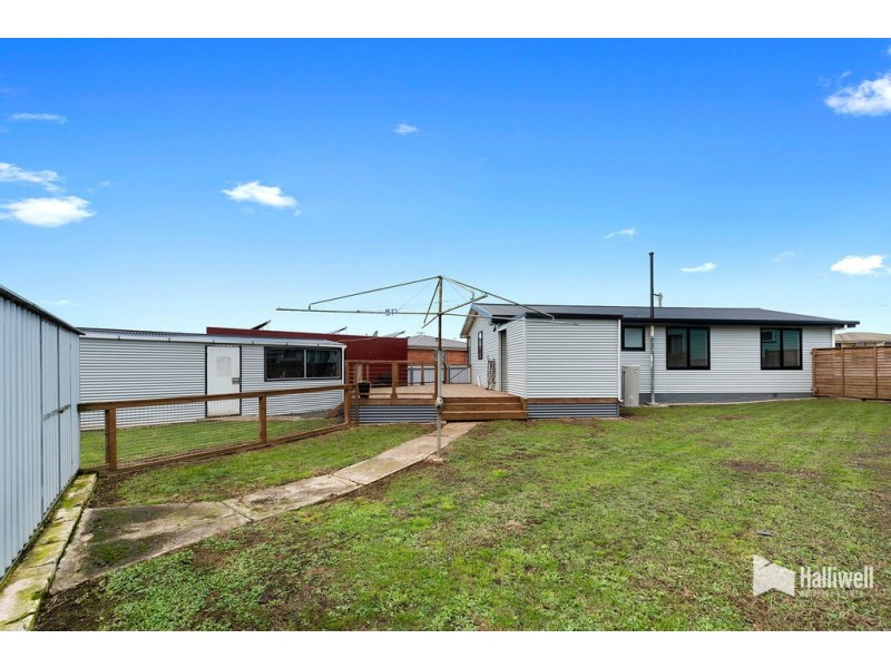 13 Waniora Street, Devonport TAS 7310