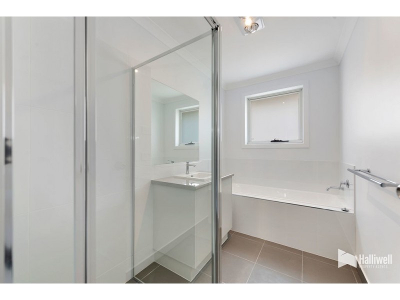14 Club Drive, Shearwater TAS 7307