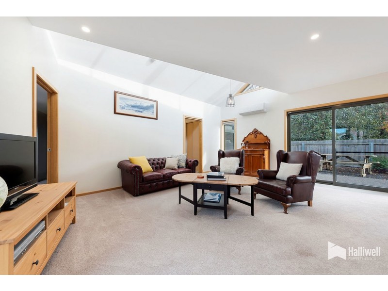 2/99 Best Street, Devonport TAS 7310