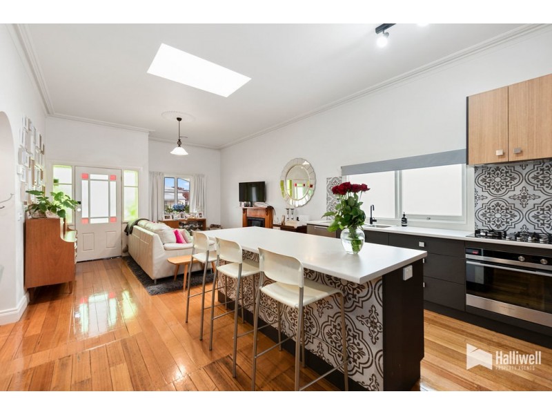 16 Henry Street, Devonport TAS 7310
