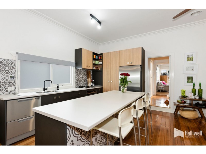 16 Henry Street, Devonport TAS 7310