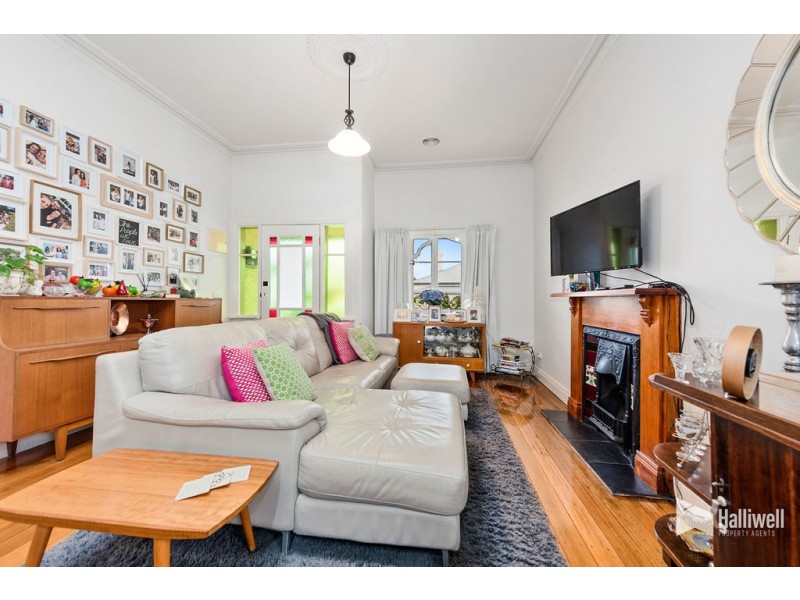 16 Henry Street, Devonport TAS 7310