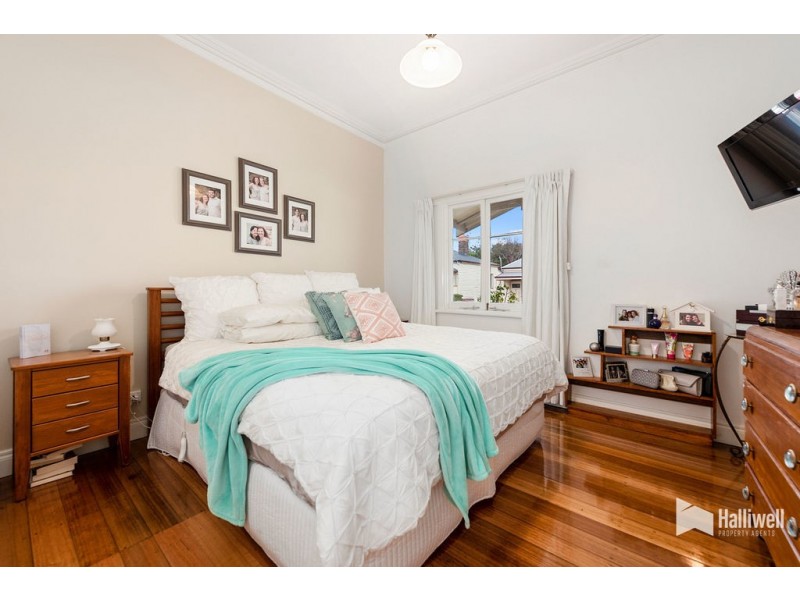16 Henry Street, Devonport TAS 7310