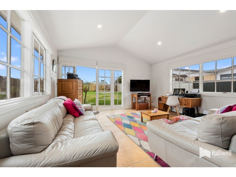 16 Henry Street, Devonport TAS 7310
