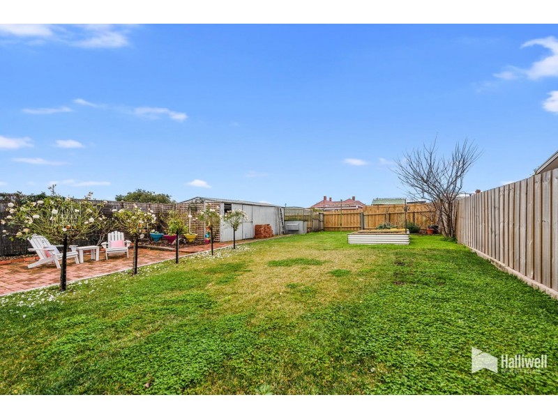 16 Henry Street, Devonport TAS 7310