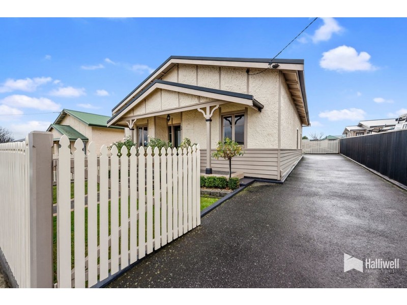 16 Henry Street, Devonport TAS 7310